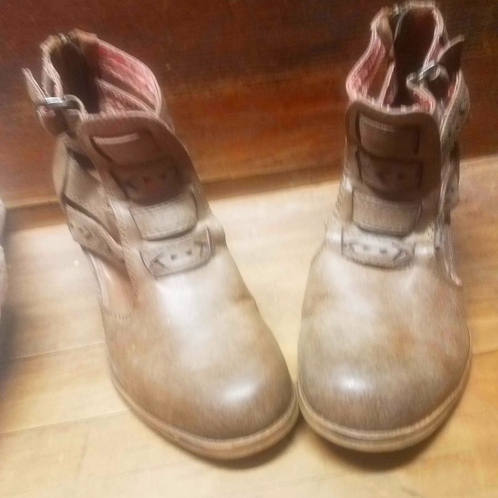 Roxy size 8 1/2